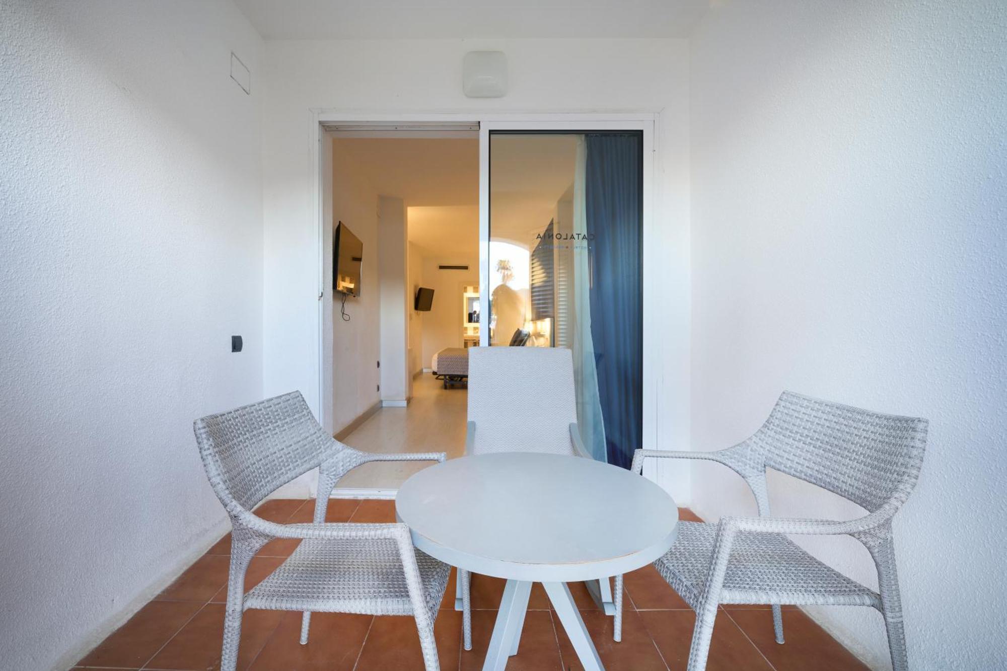 Отель Catalonia Del Mar - Adults Only Кала Бона Номер фото