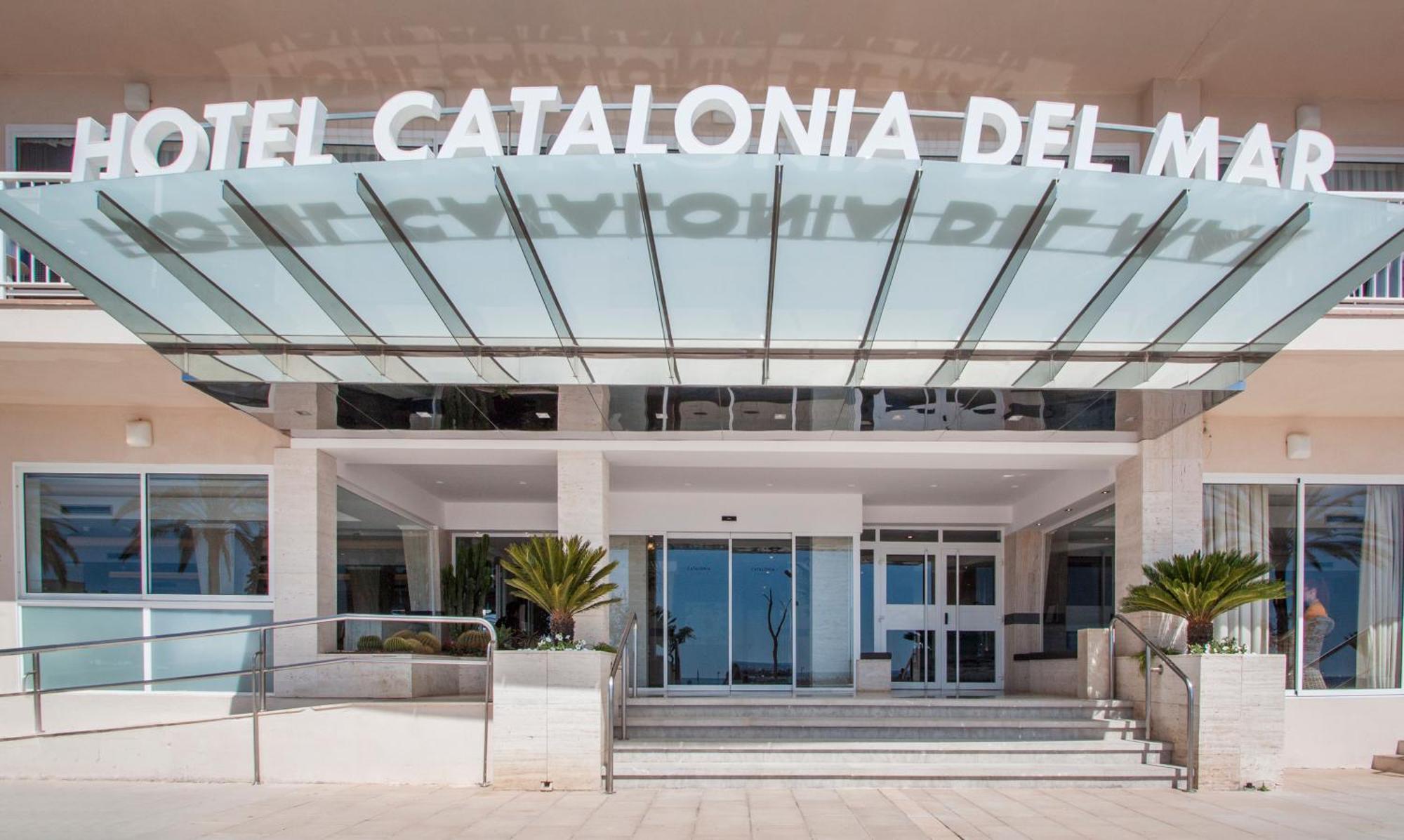 Отель Catalonia Del Mar - Adults Only Кала Бона Экстерьер фото
